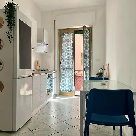 Apartment Pettirosso House